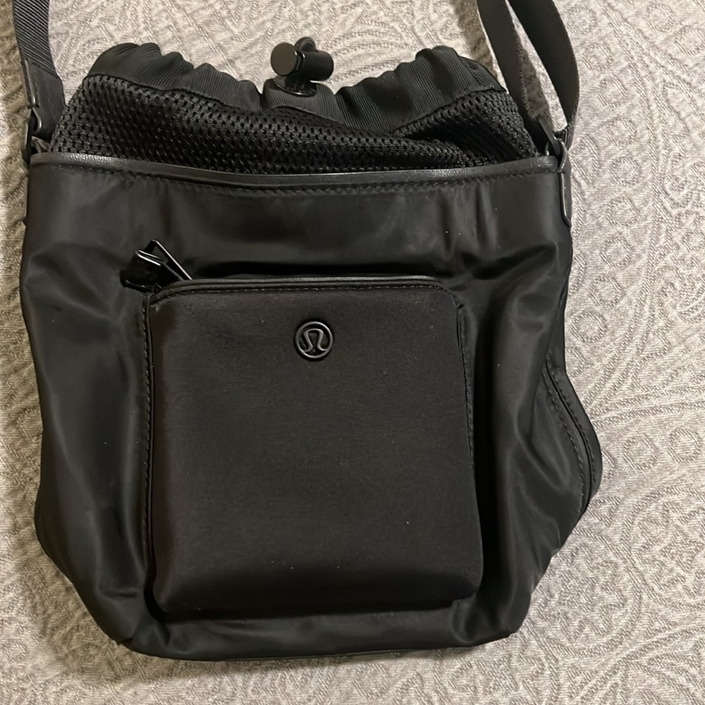 Lululemon crossbody purse